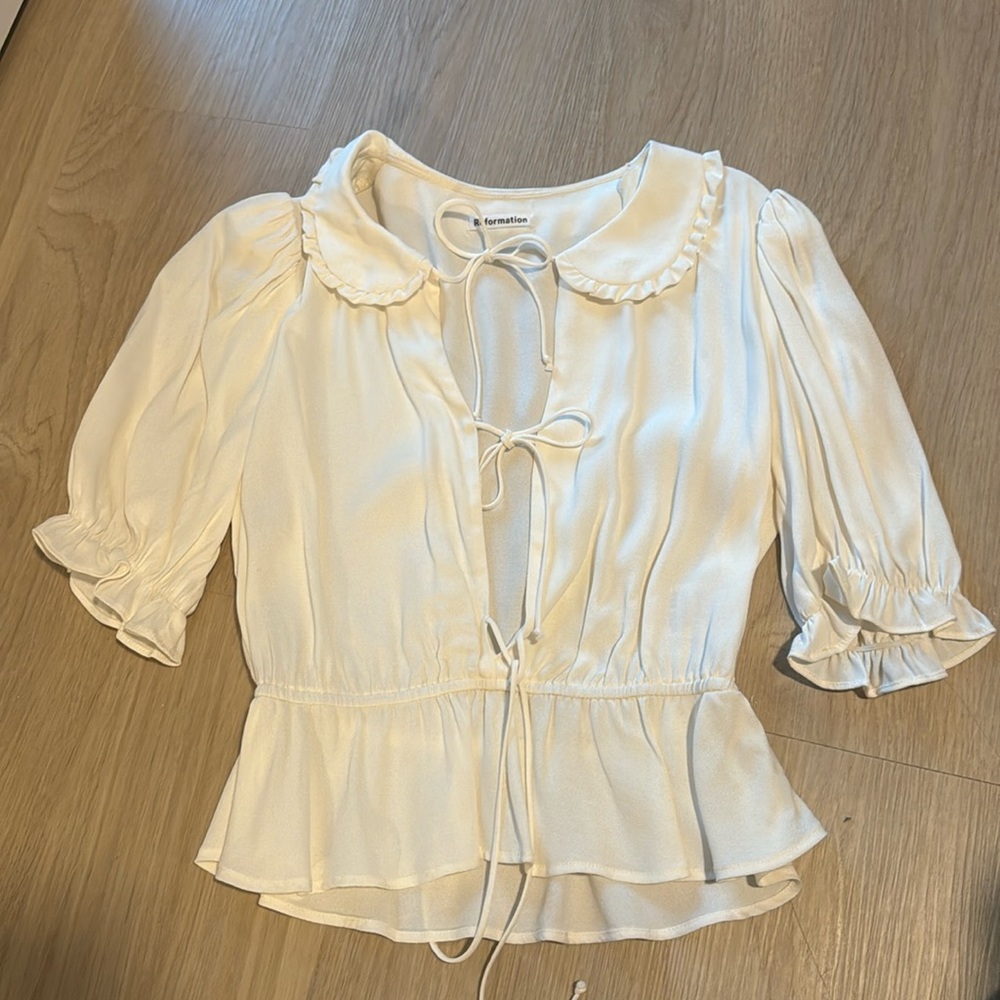 New reformation tie up blouse size S